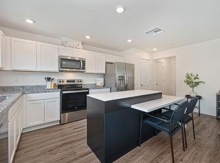 2233 Shady Tree Cir, Roseville, CA 95747 Photo