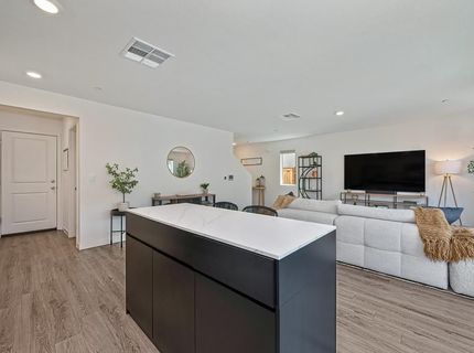 2233 Shady Tree Cir, Roseville, CA 95747 Photo