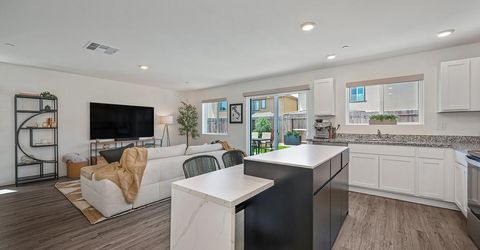 2233 Shady Tree Cir, Roseville, CA 95747 Photo