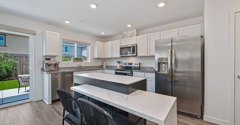 2233 Shady Tree Cir, Roseville, CA 95747 Photo