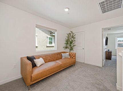 2233 Shady Tree Cir, Roseville, CA 95747 Photo