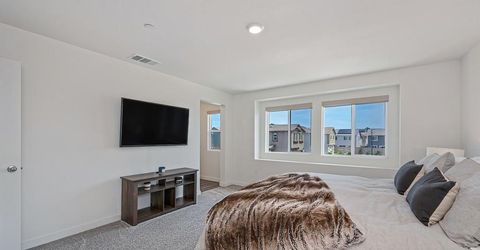 2233 Shady Tree Cir, Roseville, CA 95747 Photo