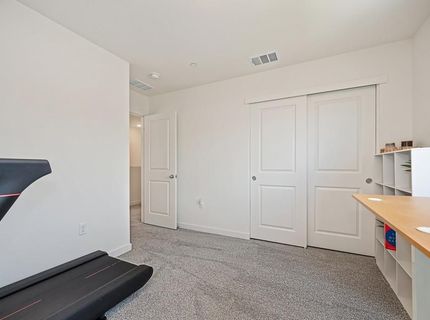 2233 Shady Tree Cir, Roseville, CA 95747 Photo