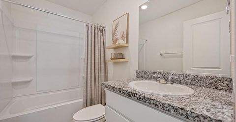 2233 Shady Tree Cir, Roseville, CA 95747 Photo