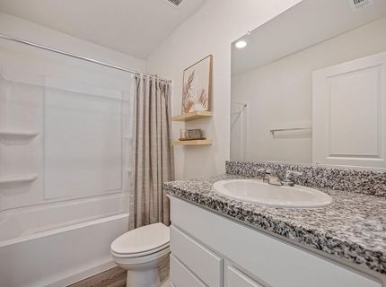 2233 Shady Tree Cir, Roseville, CA 95747 Photo