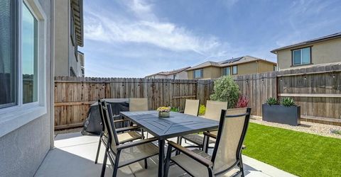 2233 Shady Tree Cir, Roseville, CA 95747 Photo