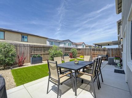 2233 Shady Tree Cir, Roseville, CA 95747 Photo