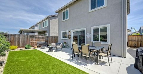 2233 Shady Tree Cir, Roseville, CA 95747 Photo