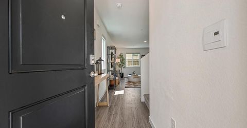 2233 Shady Tree Cir, Roseville, CA 95747 Photo