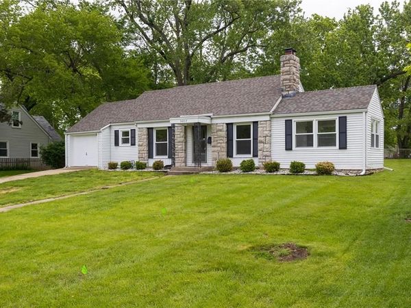 5217 N Walrond Avenue, Kansas City, MO 64119