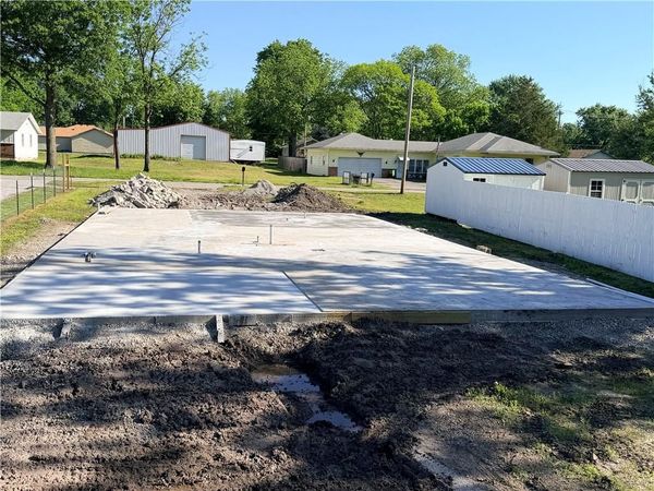110 E South Street, Arma, KS 66712