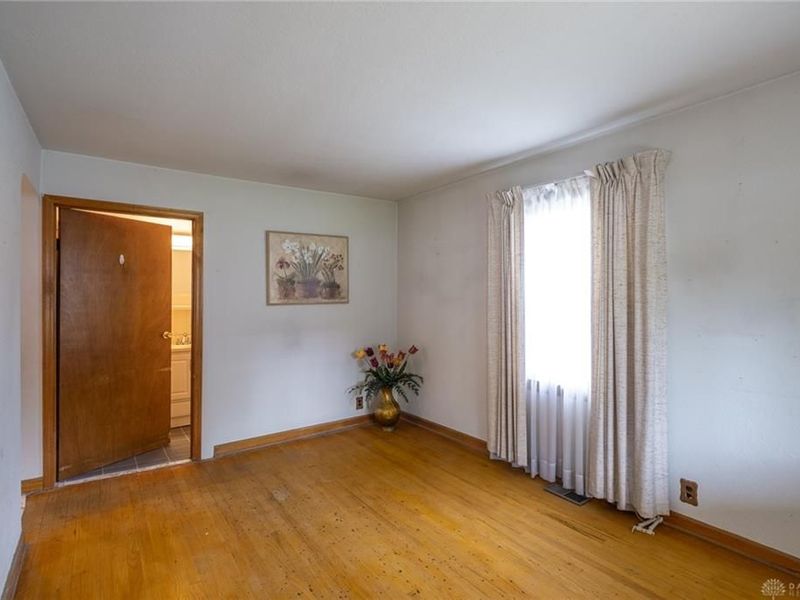 737 N 11th Street, Miamisburg, OH 45342 Photo 8