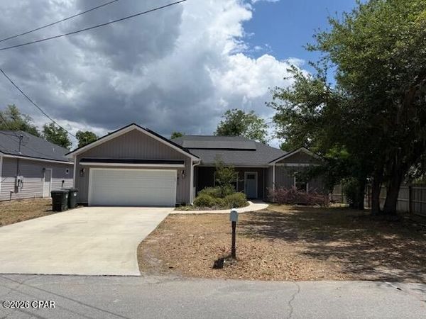 1611 Montana Avenue , Lynn Haven, FL 32444