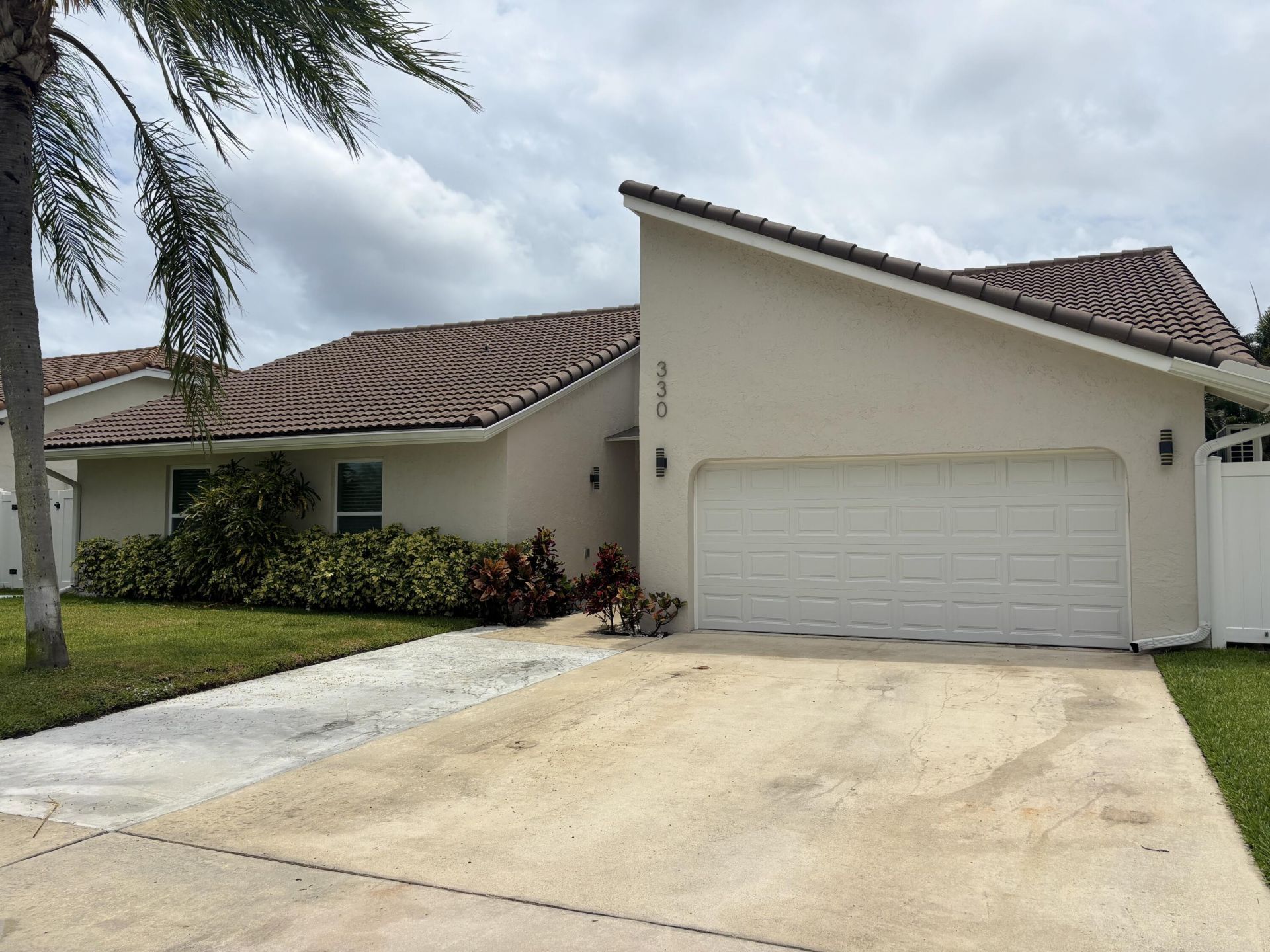 330 Sandalwood Lane, Boca Raton, FL 33487 Photo