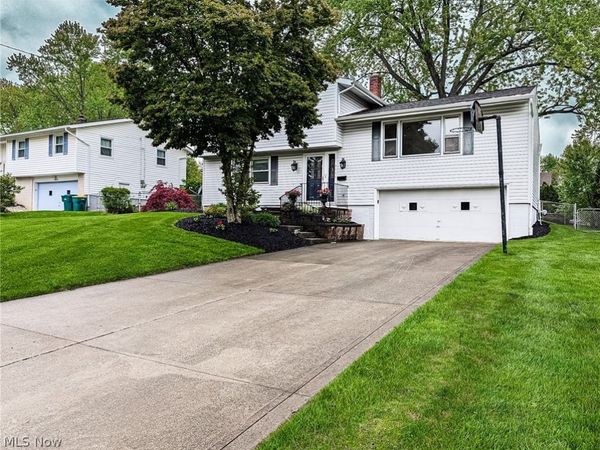 9386 Gettysburg Drive , Twinsburg, OH 44087