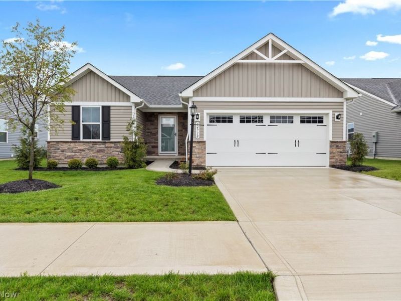 34718 Maurer Boulevard, Grafton, OH 44044 Photo 1