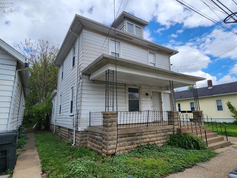219 Center Street, Sandusky, OH 44870 Photo 3