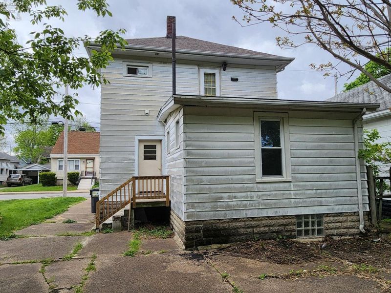 219 Center Street, Sandusky, OH 44870 Photo 4