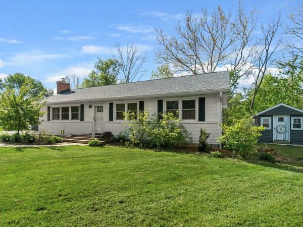 639 Meyer Court , Aurora, IL 60506