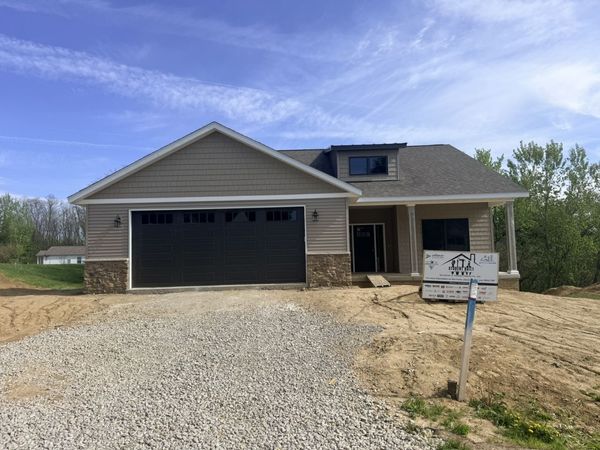 3406 Covington Drive , Davenport, IA 52806