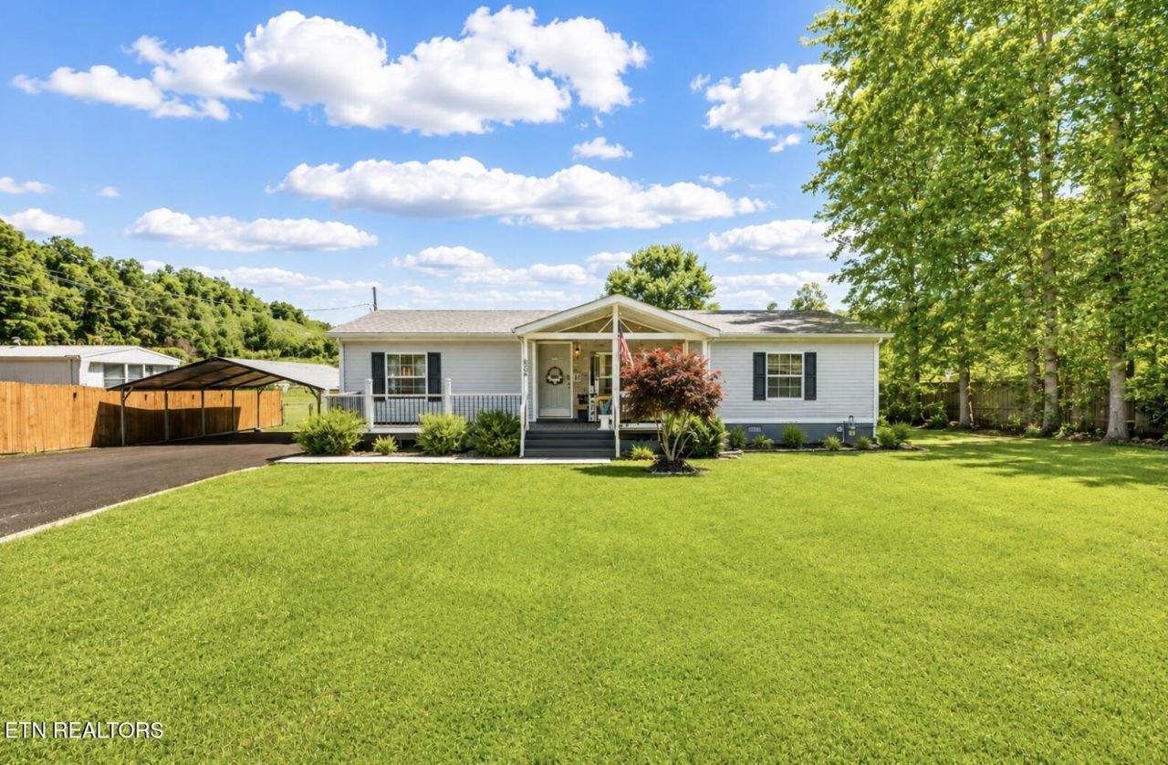 634 Nursery Rd, Dandridge, TN 37725 Main Photo