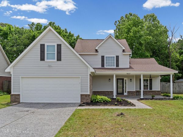 9837 Alexanders Ridge Drive, Olive Branch, MS 38654
