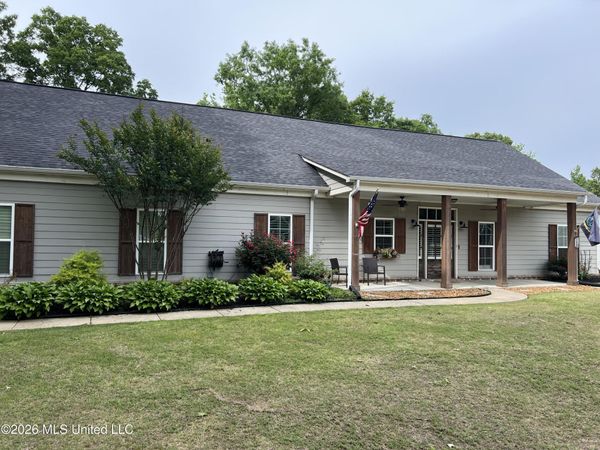 203 Polo Run Cove, Byhalia, MS 38611