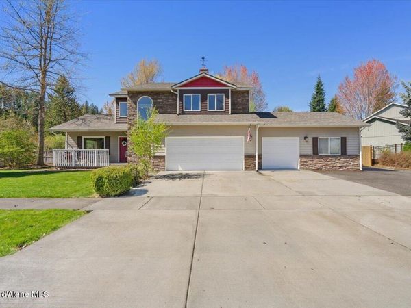 3733 N Purcell Pl , Coeur d'Alene, ID 83815