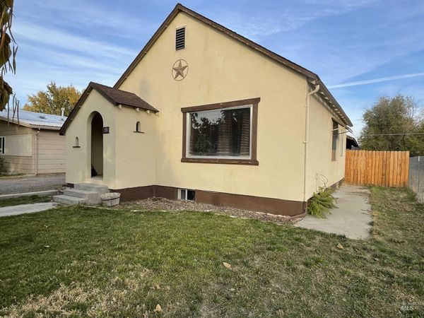 718 S Colorado Ave, Fruitland, ID 83619