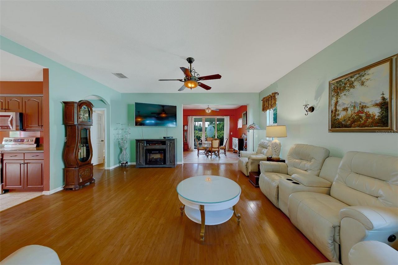 10036 Brookdale Drive, New Port Richey, FL 34655 Photo