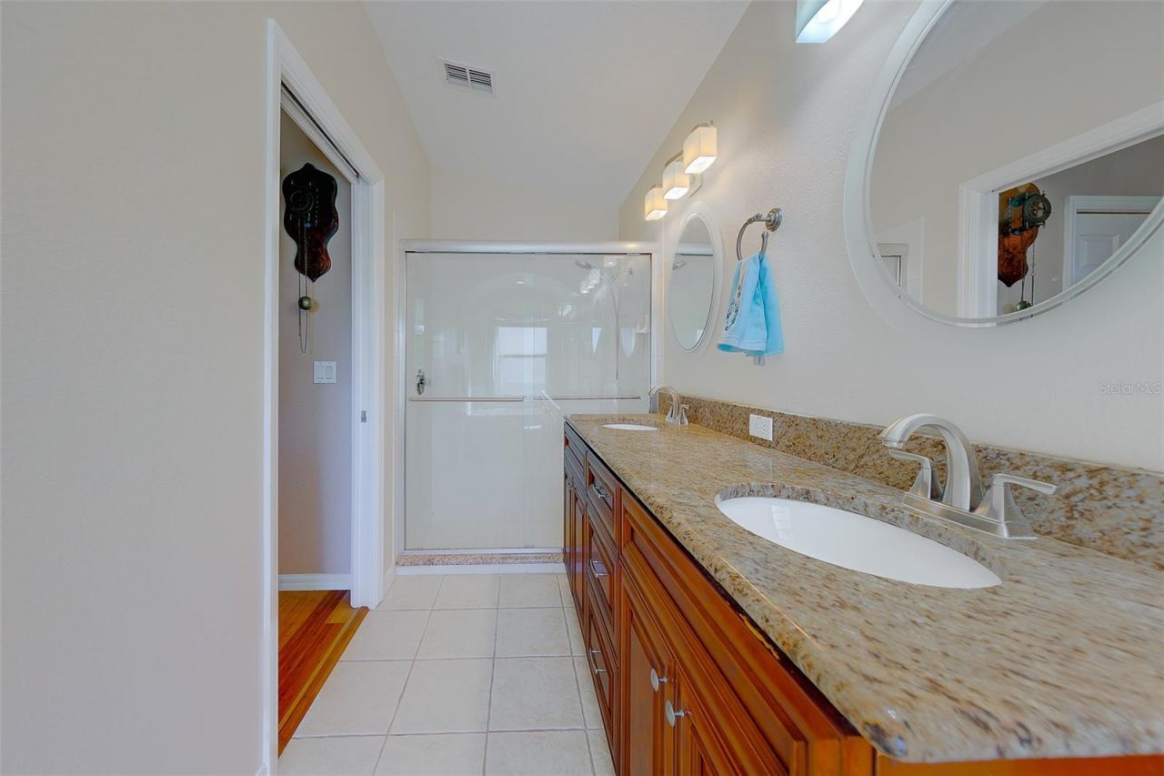 10036 Brookdale Drive, New Port Richey, FL 34655 Photo