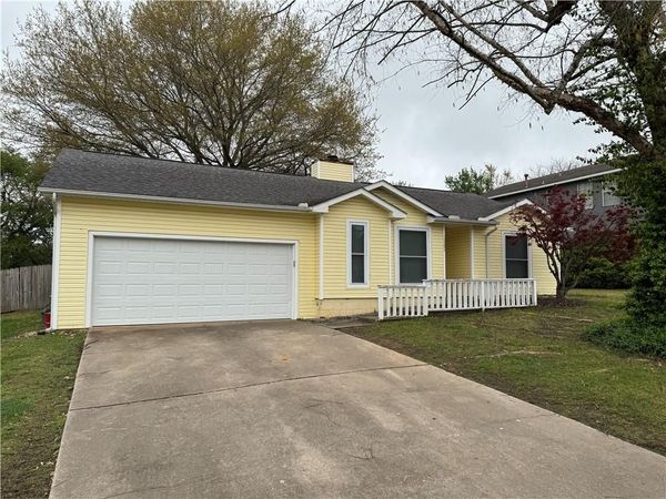 2502 Megan Drive, Fayetteville, AR 72703