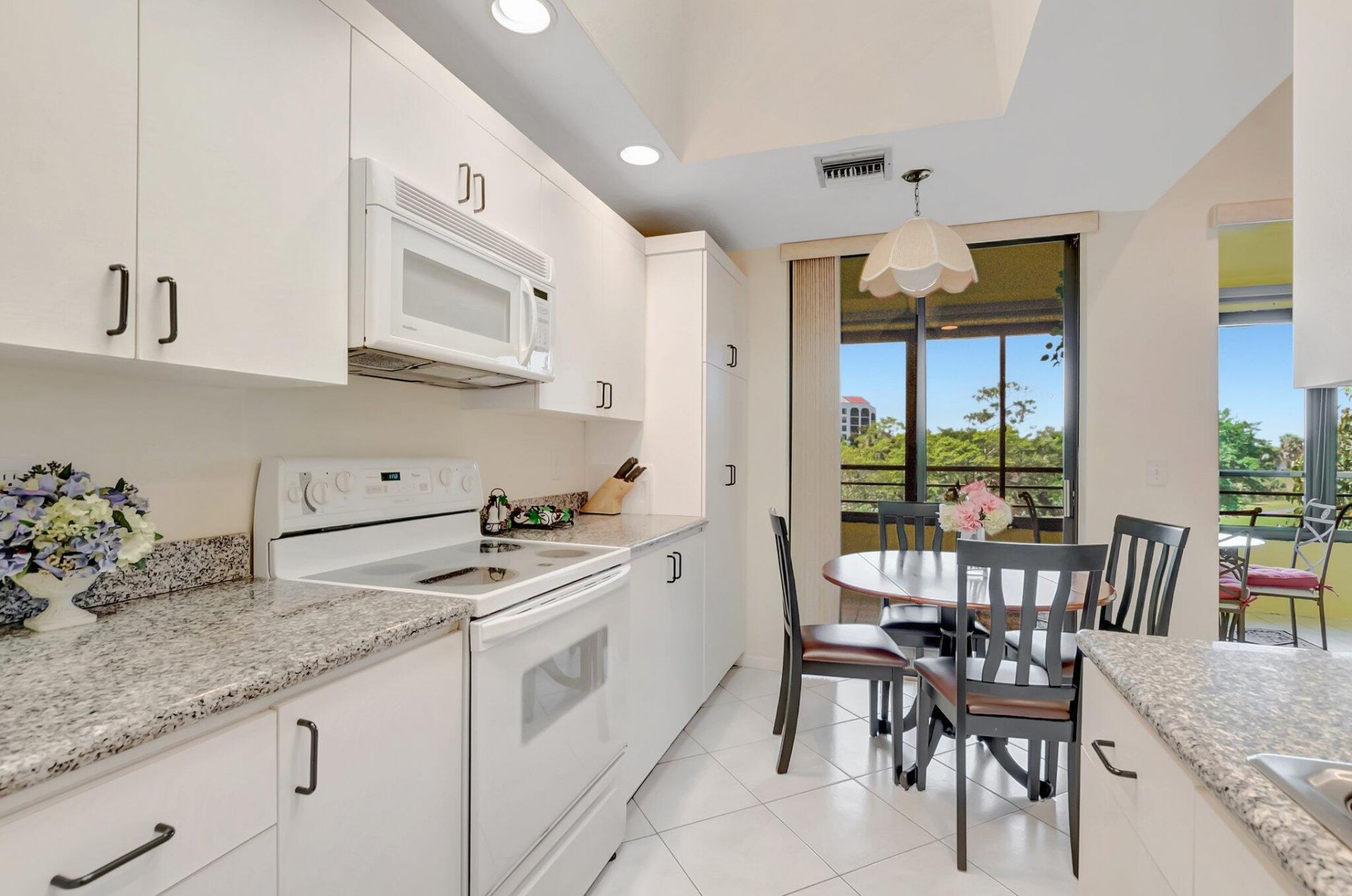7472 La Paz Boulevard, Unit 302, Boca Raton, FL 33433 Photo