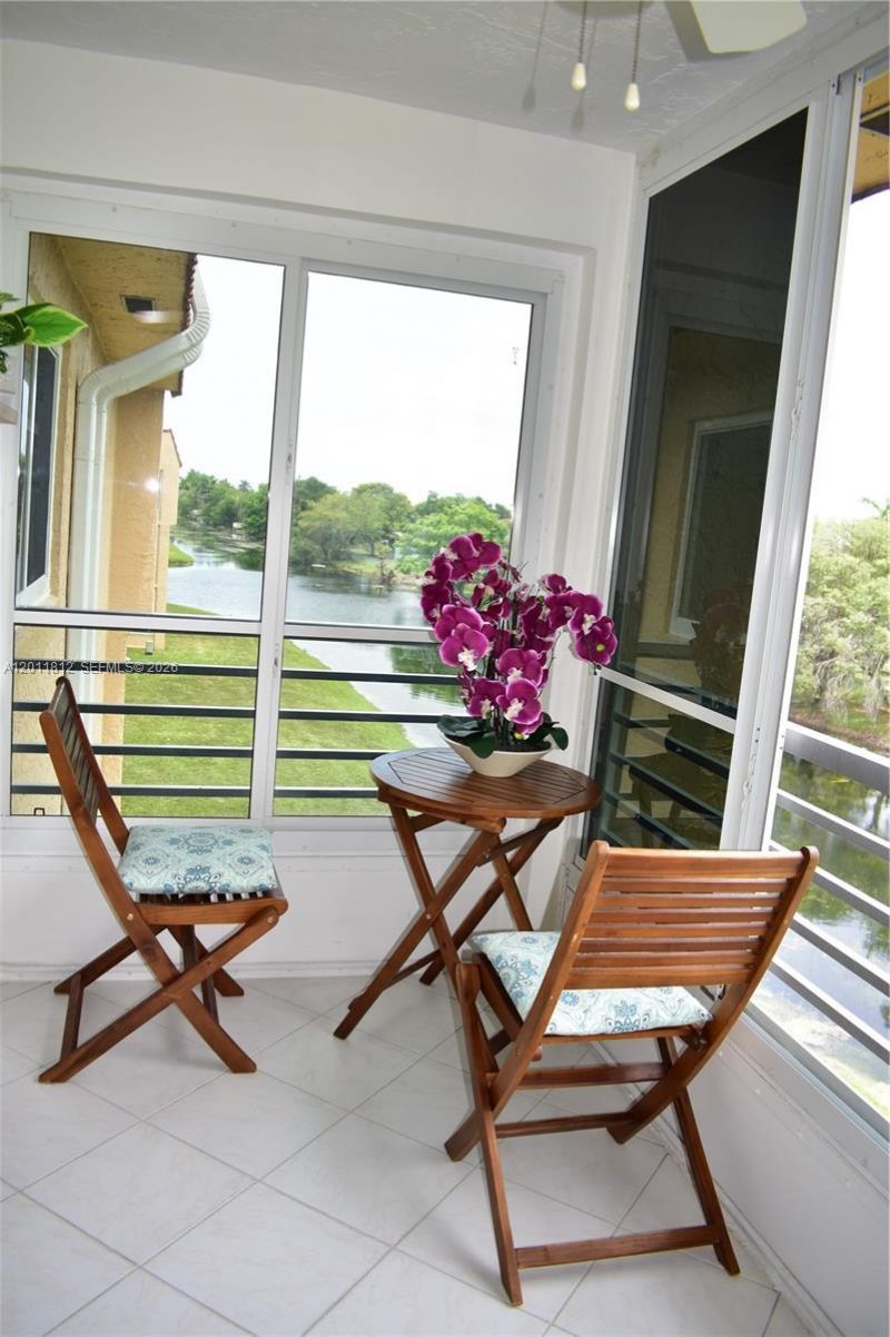 9350 Sunrise Lakes Blvd, Unit 307, Sunrise, FL 33322 Photo