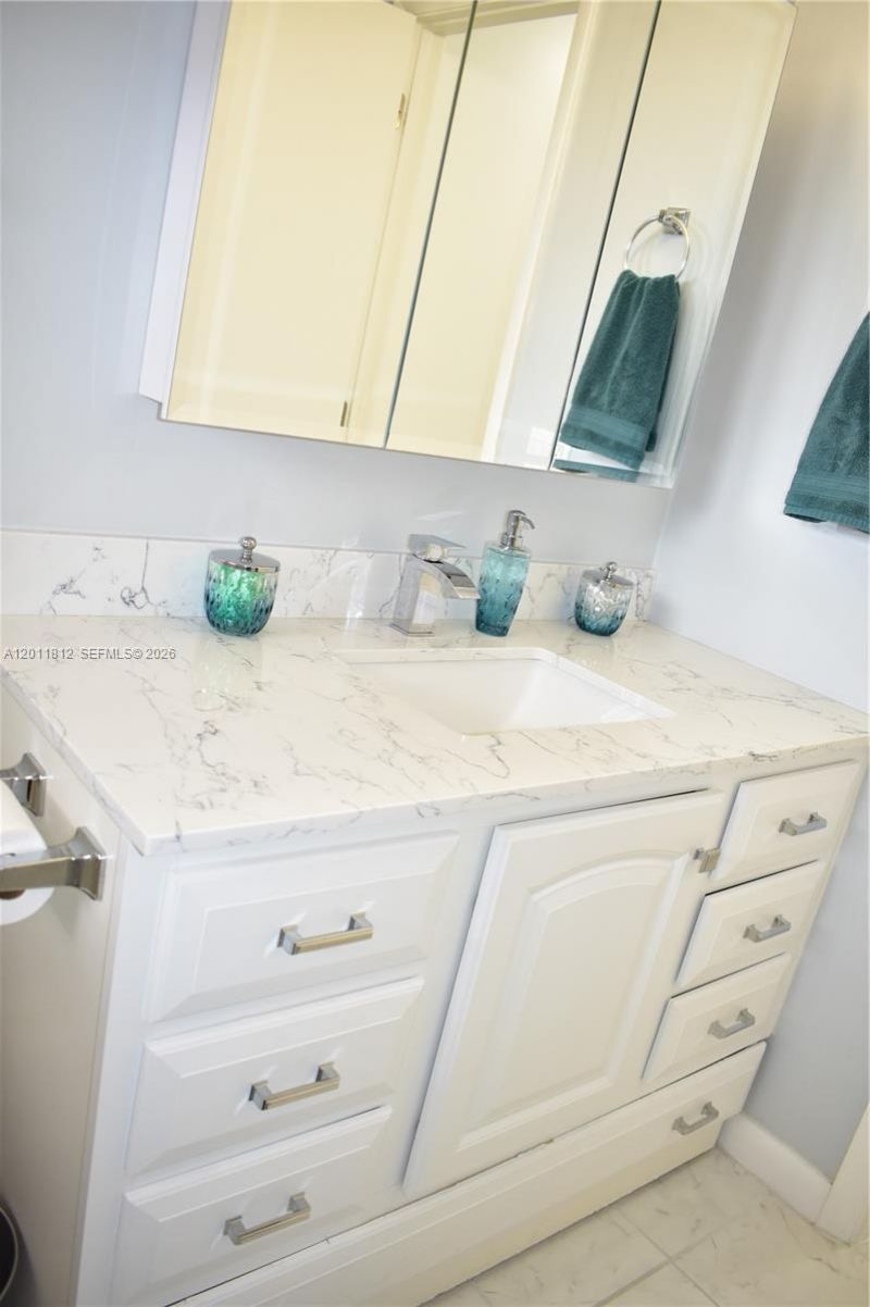 9350 Sunrise Lakes Blvd, Unit 307, Sunrise, FL 33322 Photo