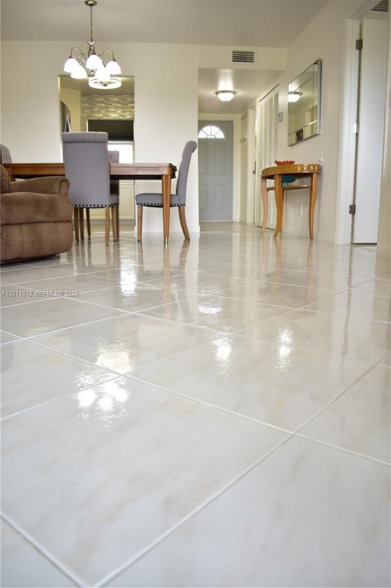 9350 Sunrise Lakes Blvd, Unit 307, Sunrise, FL 33322 Photo