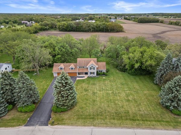 26041 Deer Ridge Trl, Norway, WI 53185