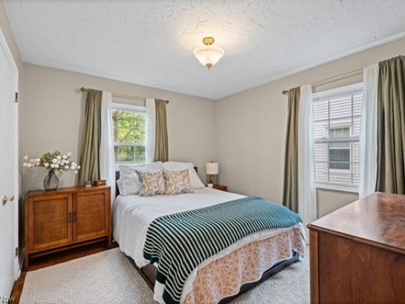 552 Lake Forest Drive, Bay Village, OH 44140 Photo 15