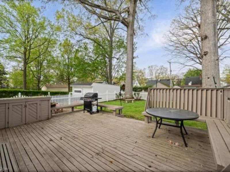 552 Lake Forest Drive, Bay Village, OH 44140 Photo 20