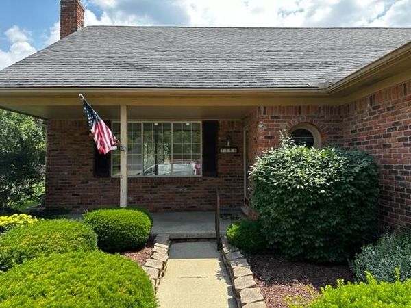 7356 Hedgerow Court, Canton, MI 48187