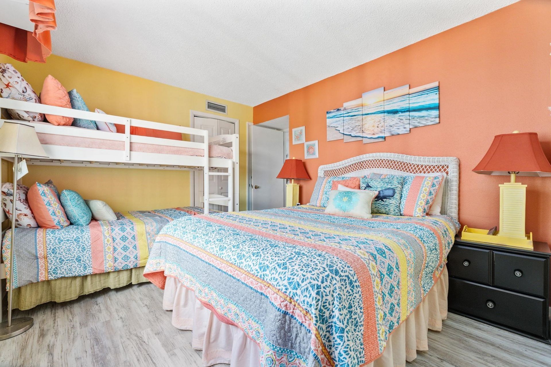 2500 N Ocean Blvd.  Photo 17