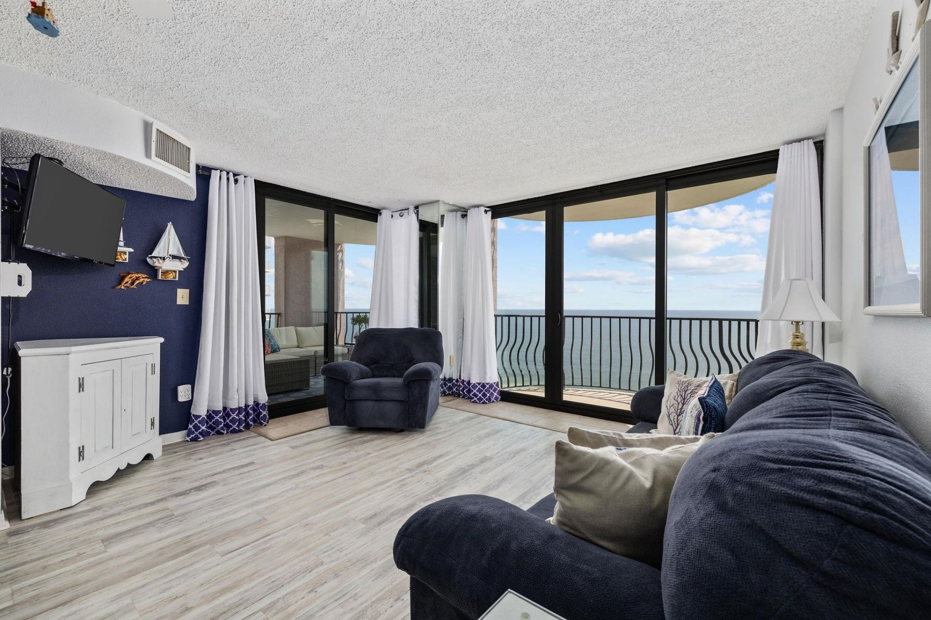 2500 N Ocean Blvd.  Photo 7