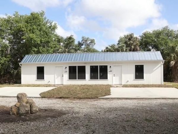 231 Santa Cruz ST, NORTH FORT MYERS, FL 33903
