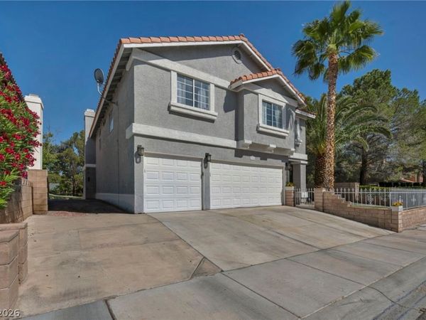 2940 Domino Way, Las Vegas, NV 89117