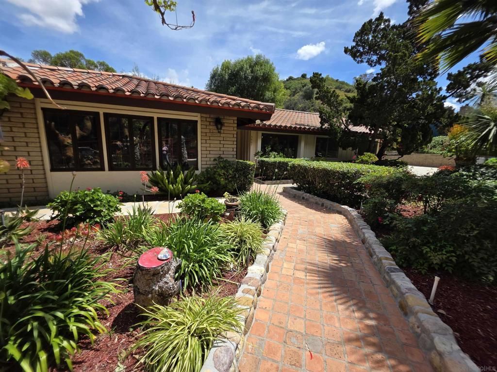 5667 Yerba Anita Drive, San Diego, CA 92115 Main Photo
