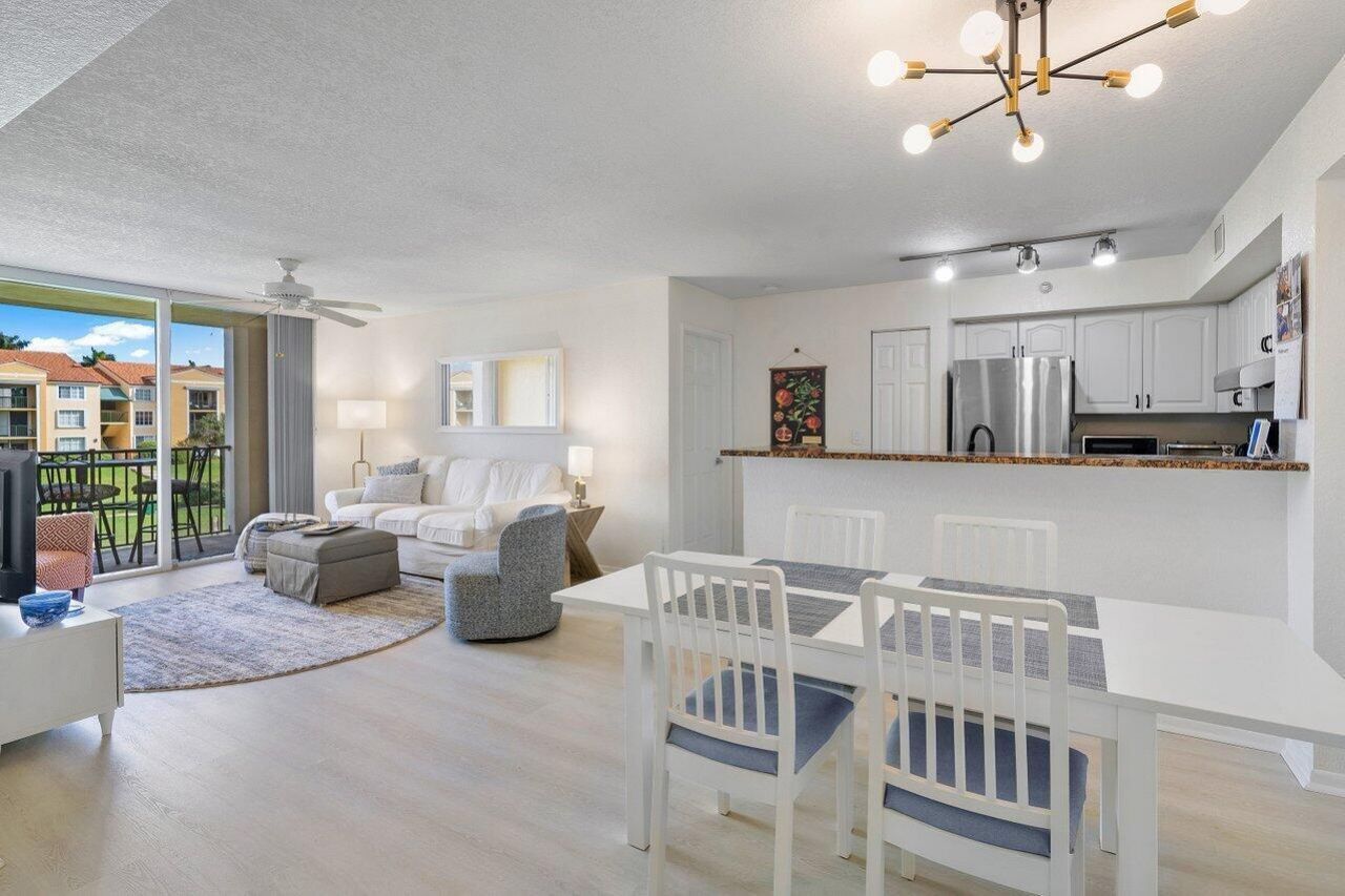157 Yacht Club Way, Unit 206, Hypoluxo, FL 33462 Photo