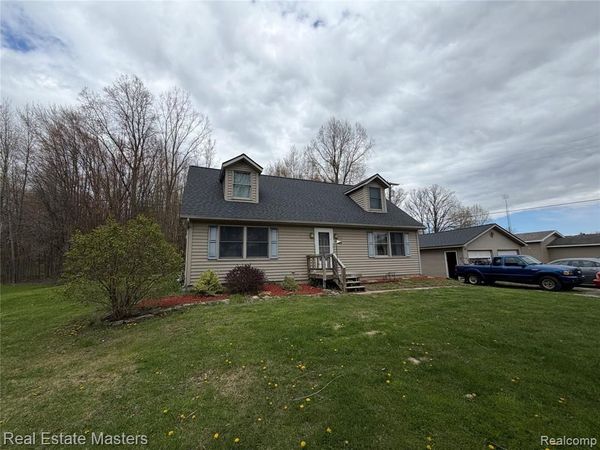 5360 Smiths Creek Road, Kimball Twp, MI 48074