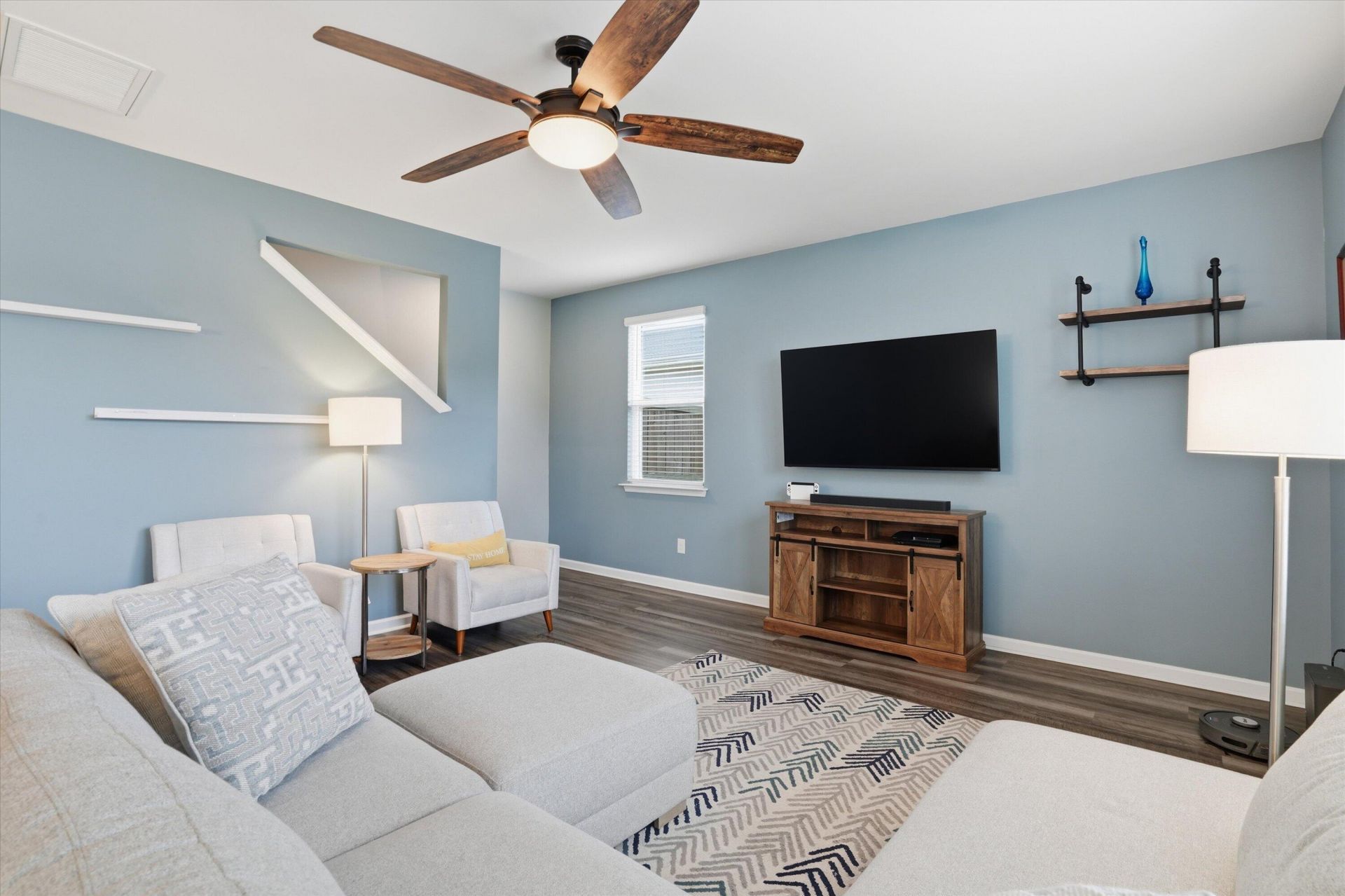 597 Wayton Circle Photo 12