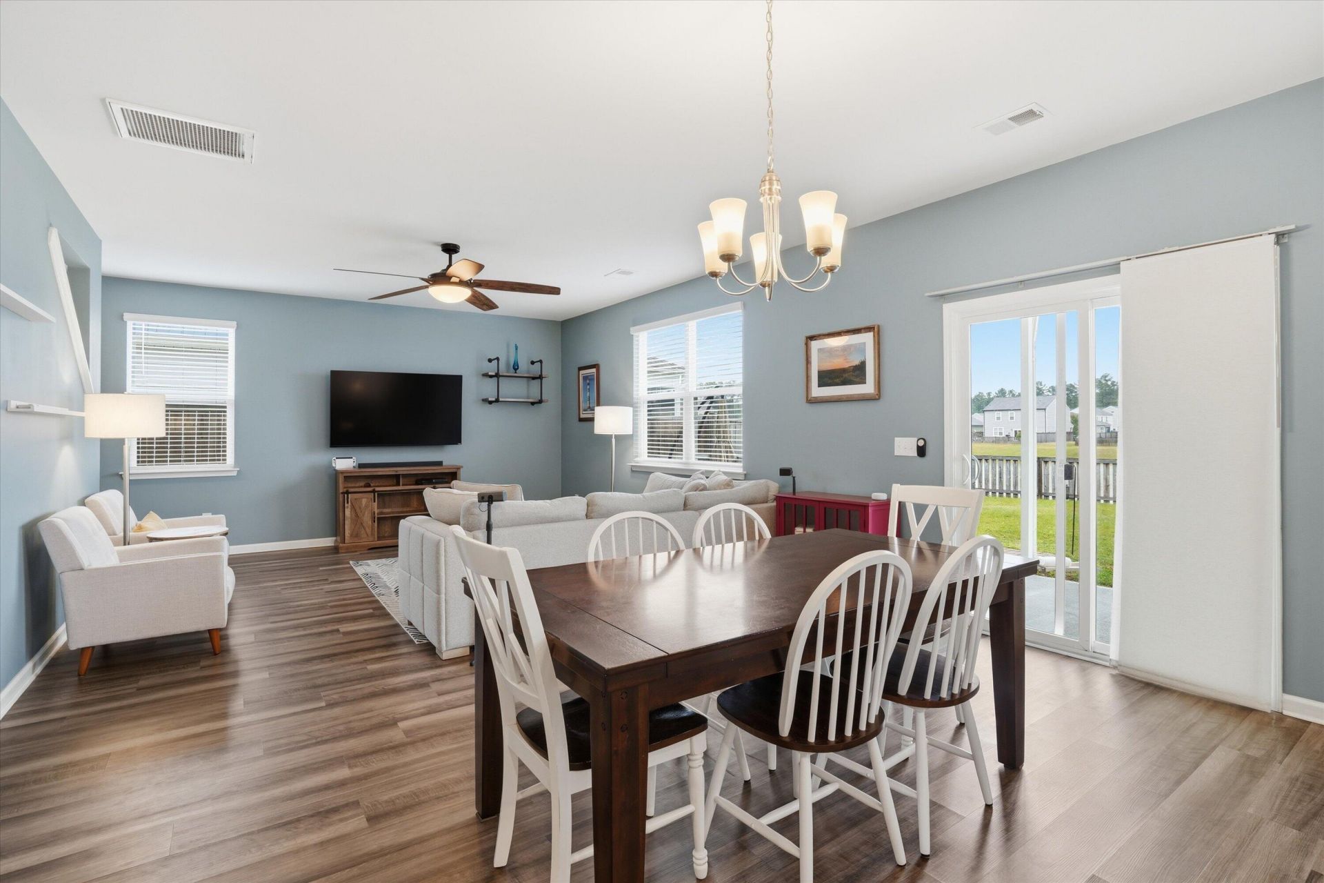 597 Wayton Circle Photo 7