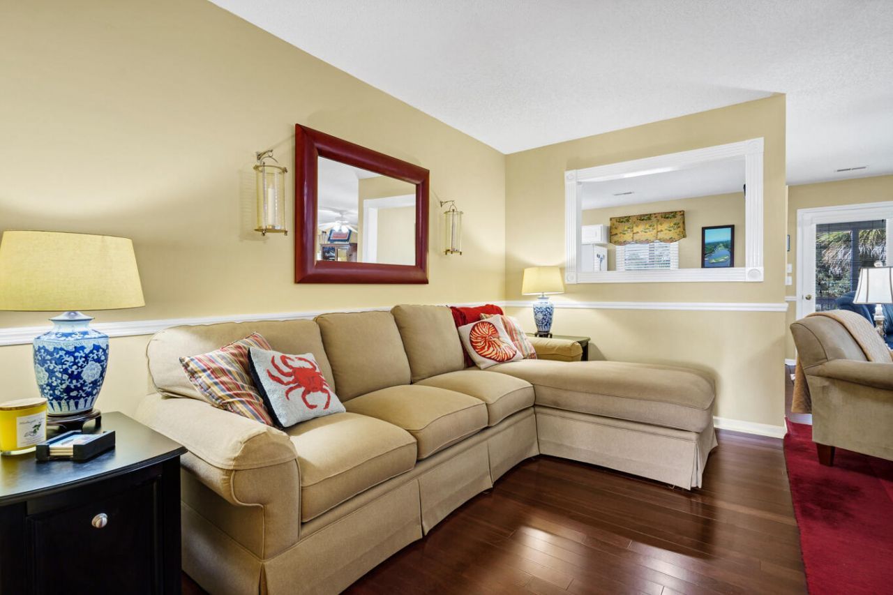 864 Club Cottage Road Photo 18